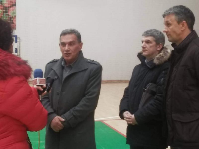 IMG 23be4aee08976431d3bd75c741efe4d6 V